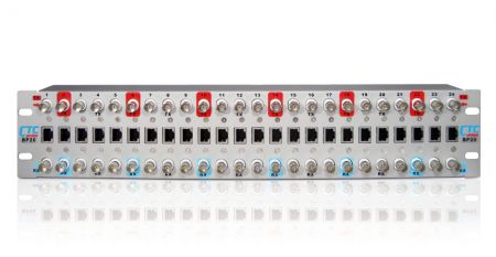 Chasis de balun E1 G.703 de 24 puertos BNC a RJ45 - Chasis de balun E1 G.703 de 24 puertos BNC a RJ45.